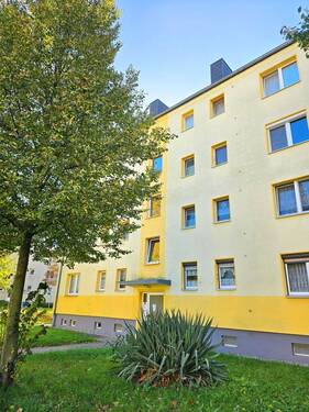 Wohnhaus - 4 Zimmer Etagenwohnung in Köthen (Anhalt)