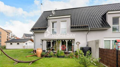 Außenansicht 3 - Ihr neues Zuhause: Neuwertige Doppelhaushälfte mit Energieklasse A+, 5 Zimmern, Garten & Garage