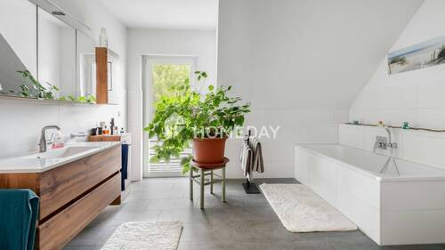 1. OG Badezimmer 1 - 