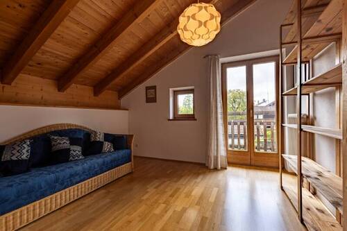 Weiteres Zimmer mit Balkon - 