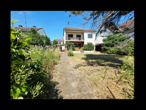 Außenansicht Garten - Einzigartige Sanierungschance: Wohnen am Ortsrand mit Gartenidylle