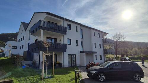 Frotansicht vorne links - Bernkastel-Kues Andel; lichtdurchflutete 3-Zimmer Wohnung; ruhige Lage; niedrige Nebenkosten!