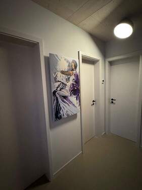 Wandfarbe mit Türen - 