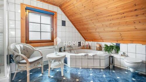 1. OG Badezimmer 1 - 