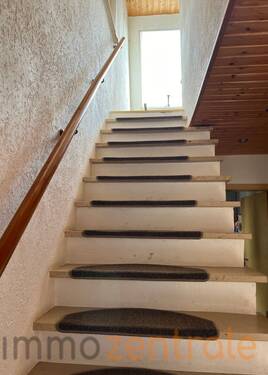 938FB105-2DDD-4E45-A51B-621AF9CA0511_1_201_a - 