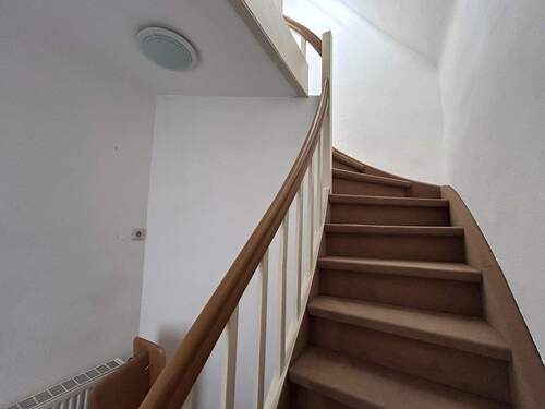 Aufgang Wohnung DG - 