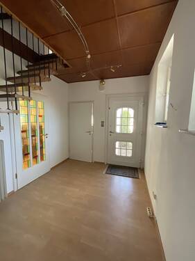 Eingangsbereich - Einfamilienhaus mit 110,00 m² in Achim zum Kaufen