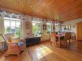 Wohn- und Esszimmer - 
