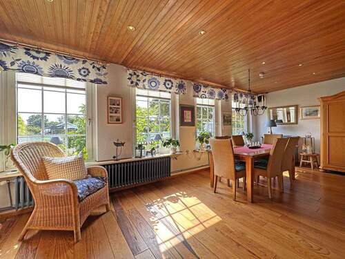 Wohn- und Esszimmer - 