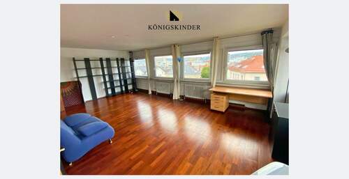 Großer Raum mit Blick über Stuttgart - 1 Zimmer Etagenwohnung zum Kaufen in Stuttgart