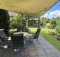 Charmante Doppelhaushälfte mit großem Garten, Kaminofen und Platz für die ganze Familie - Sickte Apelnstedt