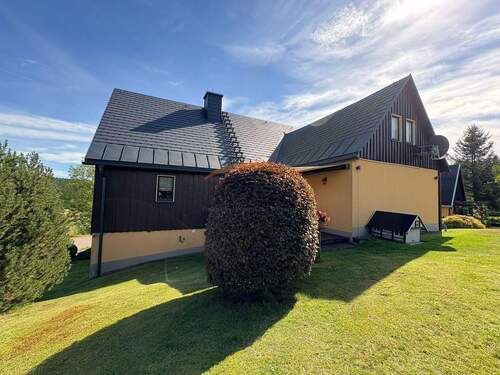 Außenansicht - Großzügiges Familienanwesen mit vielfältigen Nutzungsmöglichkeiten - hier werden Wohnträume wahr!