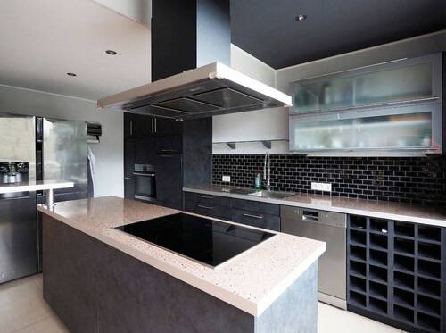 Bild 1 - Moderne Dachgeschosswohnung mit exklusivem Wohnkomfort in Saarbrücken!