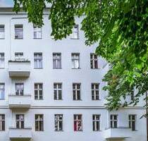 Bezugsfreie, große 3-Zimmerwohnung mit Wannenbad & Gäste-WC im Reuterkiez - Berlin Neukölln