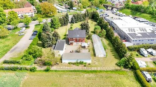 Herzlich Willkommen! - Etwa 5.000 m² gewerbliche Baufläche - und Ihr Bürogebäude ist schon da!