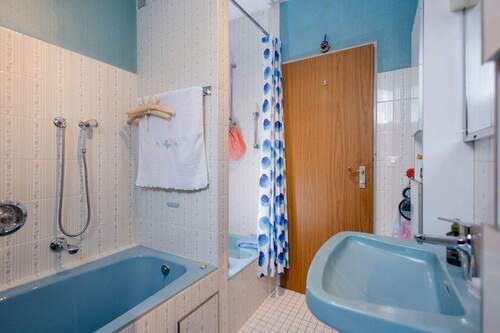 Badezimmer mit WC - 