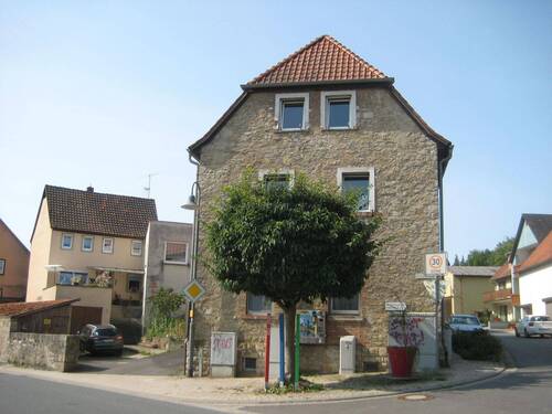 IMG_5310.JPG - Einfamilienhaus in Himmelstadt - 200.000,00&nbsp;EUR Kaufpreis, ca.&nbsp; 170,00&nbsp;m&sup2;&nbsp;Wohnfl&auml;che