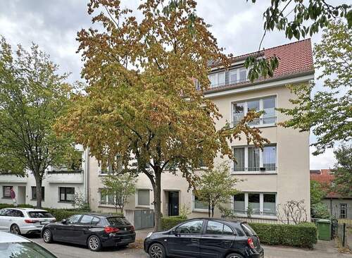 Straßenansicht - 3 Zimmer Etagenwohnung zum Kaufen in Hamburg