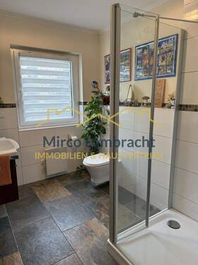 Gäste WC mit Dusche - 