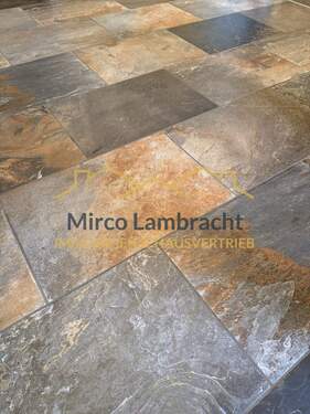 Hochwertige Fliesen in Natursteinoptik - 