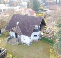 TOLLES HAUS MIT GROSSEM GRUNDSTÜCK IN RUHIGER LAGE VON RADEBEUL + NEBENGEBÄUDE
