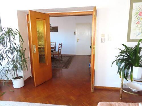 Blick vom Wohnzimmer ins Esszimmer EG - 