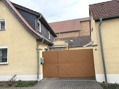 Toreinfahrt - Einfamilienhaus mit 80,00 m&sup2; in Nemsdorf-Göhrendorf zum Kaufen