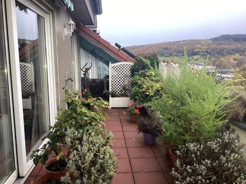 Balkon - 5 Zimmer Etagenwohnung zur Miete in Konz