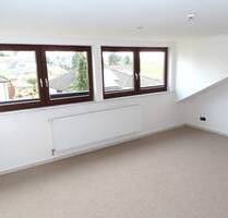 Renovierte 3 ZKB mit EBK und Balkon - Ruhige Lage in Niestetal-Heiligenrode