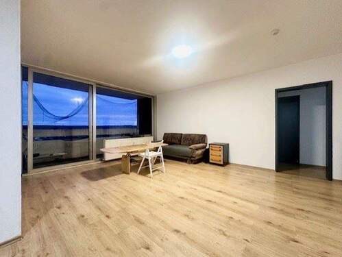 Wohnzimmer - Etagenwohnung mit 90,00 m&sup2; in Dietzenbach zum Kaufen