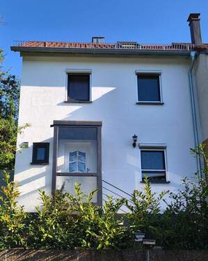 Front_A.jpg - Top renoviertes Reihenendhaus in Würzburg