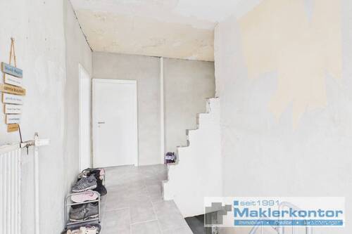 Flur - Einfamilienhaus mit 132,00 m² in Jabel zum Kaufen