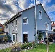 Großzügige Doppelhaushälfte in Greifenberg