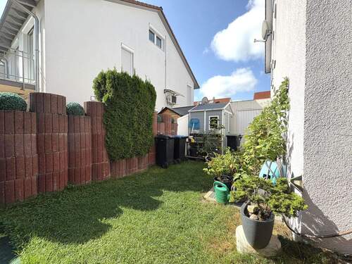 Garten - Doppelhaushälfte mit 168,00 m² in Steinenbronn zum Kaufen