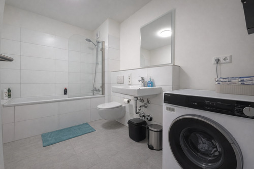 Badezimmer - Etagenwohnung mit 57,00 m&sup2; in Bonn zum Kaufen