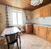 Viel Platz und ländlicher Charme - EFH mit Scheune in Nennslingen