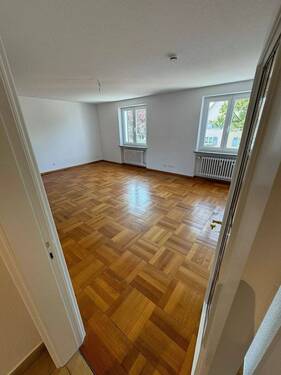 1 - 5 Zimmer Etagenwohnung zur Miete in Weil am Rhein