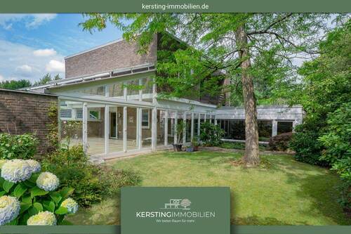 Krefeld - Bockum - KR-Bockum! Freistehendes Ein-Zweifamilienhaus mit viel Potenzial auf parkähnlichem Sonnen-Grundstück