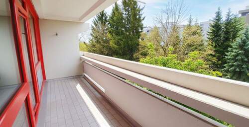 Großer Balkon - 3 Zimmer Etagenwohnung in München