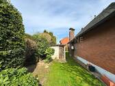 Seitengang zum hinteren Garten - 