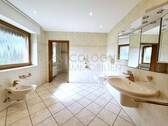 Badezimmer im Anbau - 