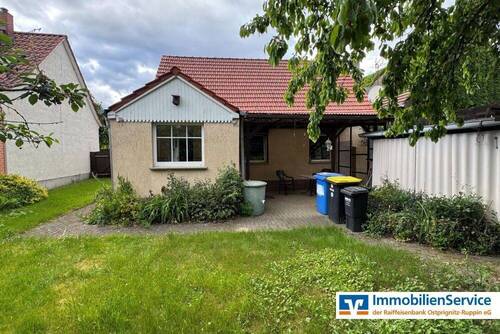 gartenseitige Ansicht - Gemütliches Landhaus mit Erweiterungspotential