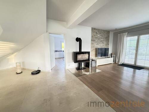 B4C09ACD-3FD5-4005-93D6-8E13A411393C_1_102_o - 