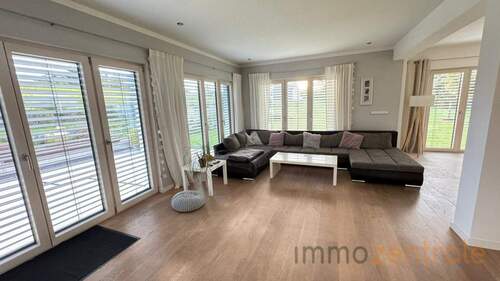 WhatsApp Image 2025-10-10 at 10.41.23 (2) - 