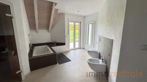 WhatsApp Image 2025-10-10 at 10.41.21 (2) - 