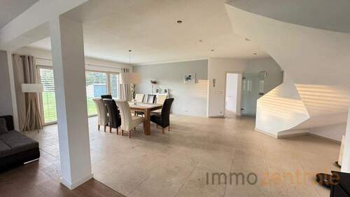 WhatsApp Image 2025-10-10 at 10.41.23 (1) - 