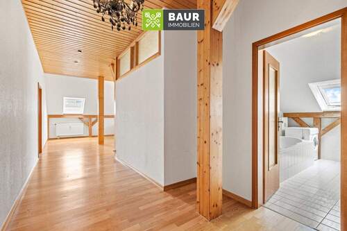 Flur - 3 Zimmer Etagenwohnung zum Kaufen in Bad Waldsee