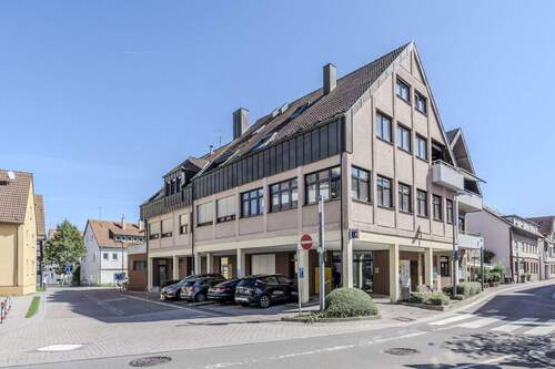 Gepflegtes Mehrfamilienhaus - 