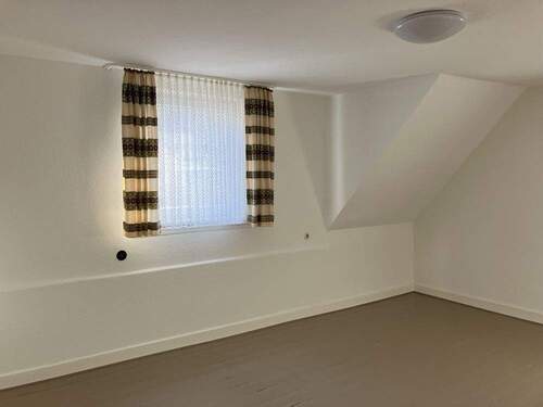 DG: Schlafzimmer 1 - 