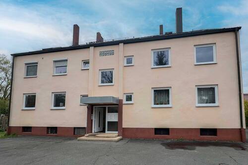 Hauseingang und Frontseite_1 - 